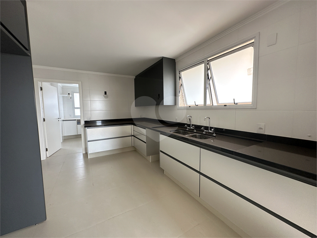 Apartamento à venda com 5 quartos, 380m² - Foto 12