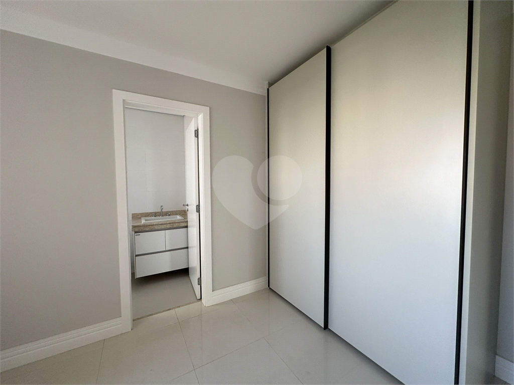 Apartamento à venda com 5 quartos, 380m² - Foto 32