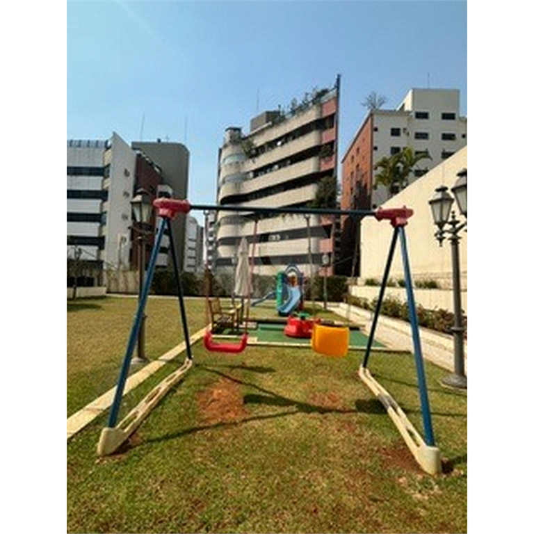 APARTAMENTO 2 DORMITÓRIOS 2 VAGAS À VENDA NO MORUMBI REAL PARQUE.