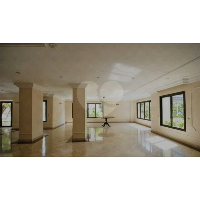 APARTAMENTO 2 DORMITÓRIOS 2 VAGAS À VENDA NO MORUMBI REAL PARQUE.