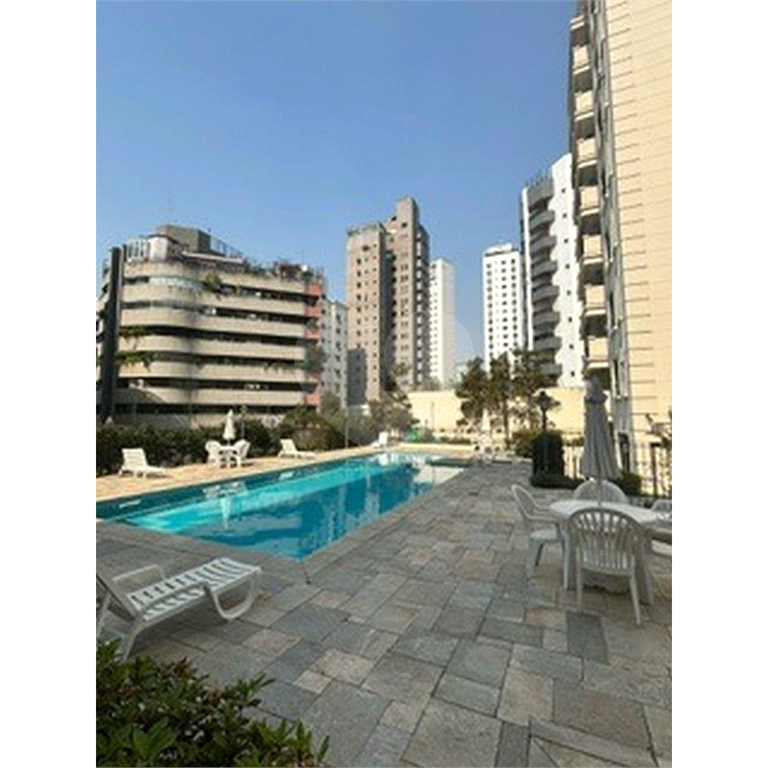 APARTAMENTO 2 DORMITÓRIOS 2 VAGAS À VENDA NO MORUMBI REAL PARQUE.
