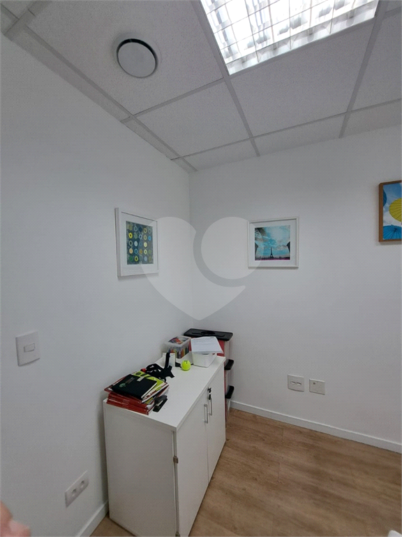 Sala Comercial a venda com 40m², 1 vaga em Pinheiros