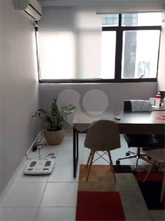 Sala comercial a venda em Pinheiros