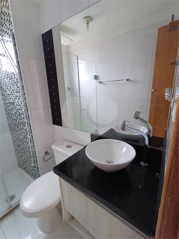 Alugue seu novo lar: Apartamento de 50 m² com 2 dormitórios, cozinha americana, sala e banheiro com 
