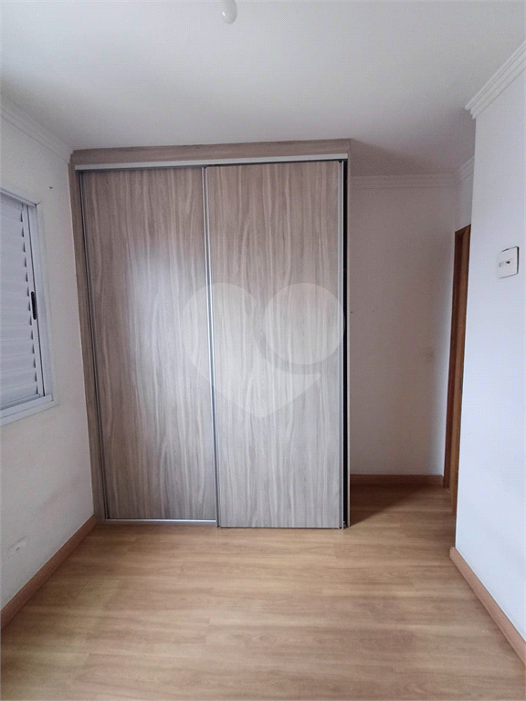 Alugue seu novo lar: Apartamento de 50 m² com 2 dormitórios, cozinha americana, sala e banheiro com 