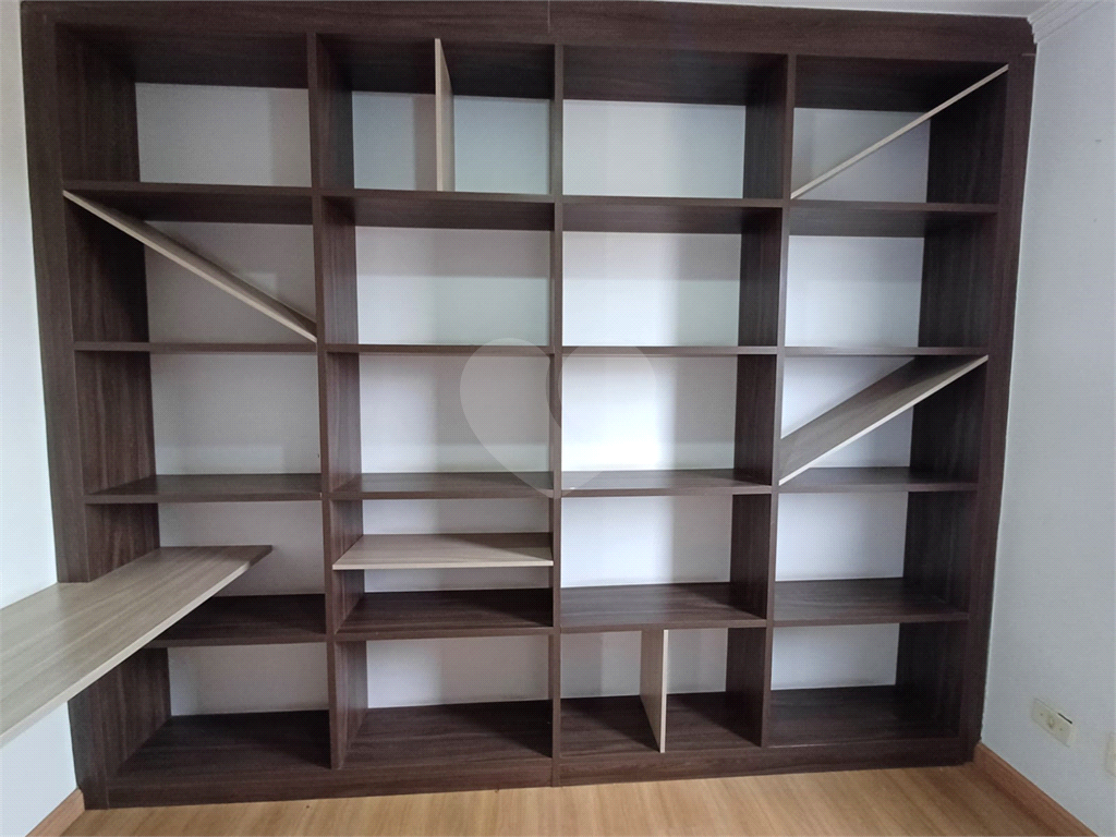 Alugue seu novo lar: Apartamento de 50 m² com 2 dormitórios, cozinha americana, sala e banheiro com 