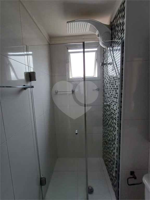 Alugue seu novo lar: Apartamento de 50 m² com 2 dormitórios, cozinha americana, sala e banheiro com 