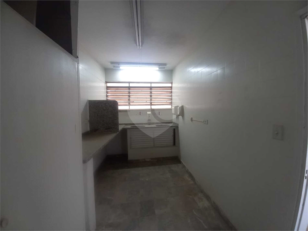 Casa à venda e aluguel com 8 quartos, 344m² - Foto 49