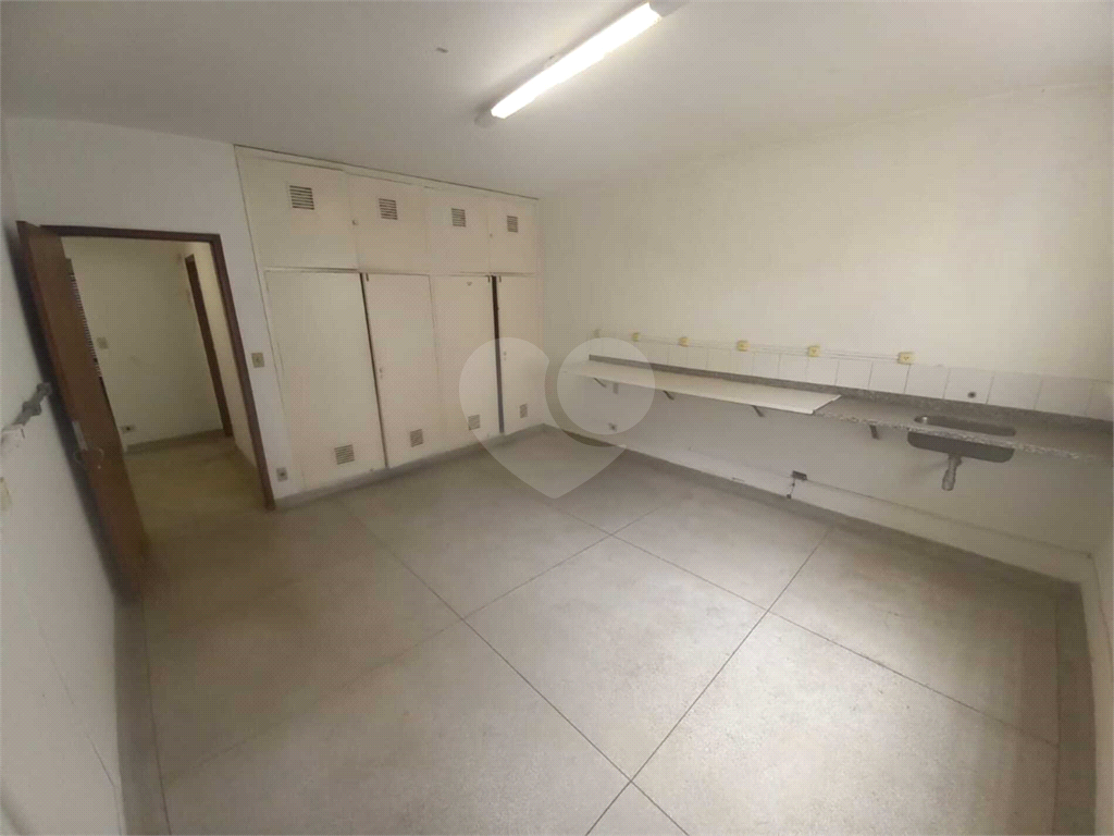 Casa à venda e aluguel com 8 quartos, 344m² - Foto 33