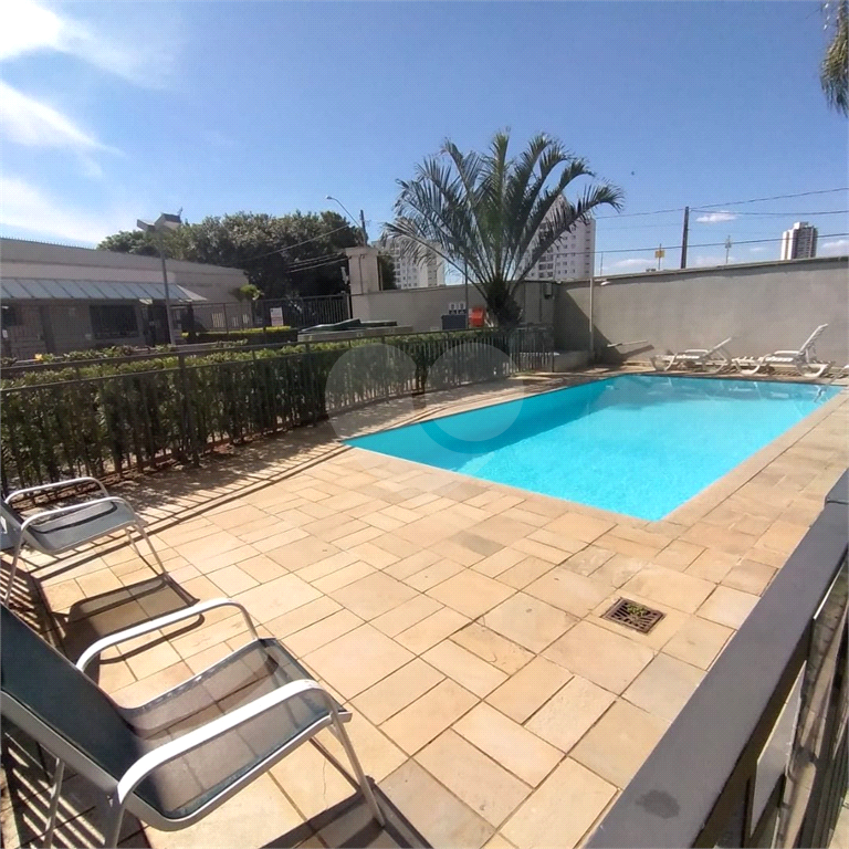 Apartamento à venda com 2 quartos, 56m² - Foto 1
