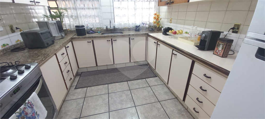 Casa à venda com 4 quartos, 355m² - Foto 9