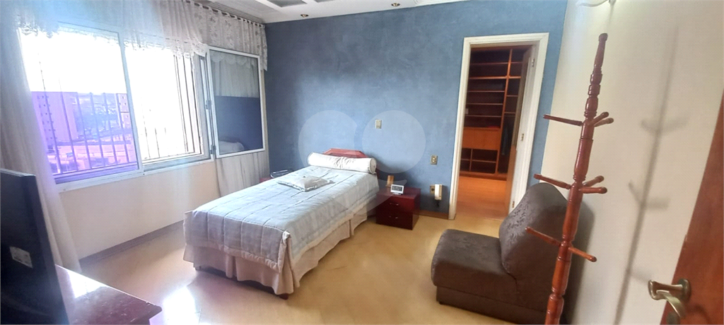 Casa à venda com 4 quartos, 355m² - Foto 17