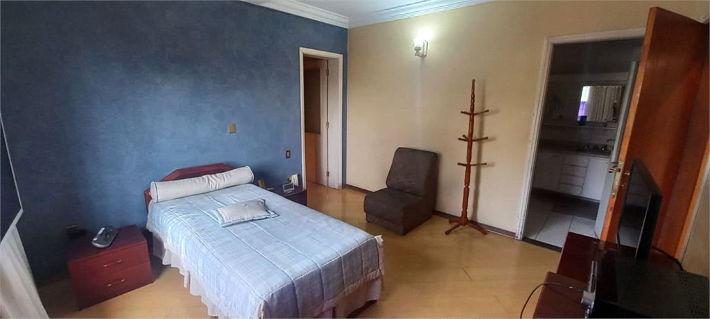 Casa à venda com 4 quartos, 355m² - Foto 18