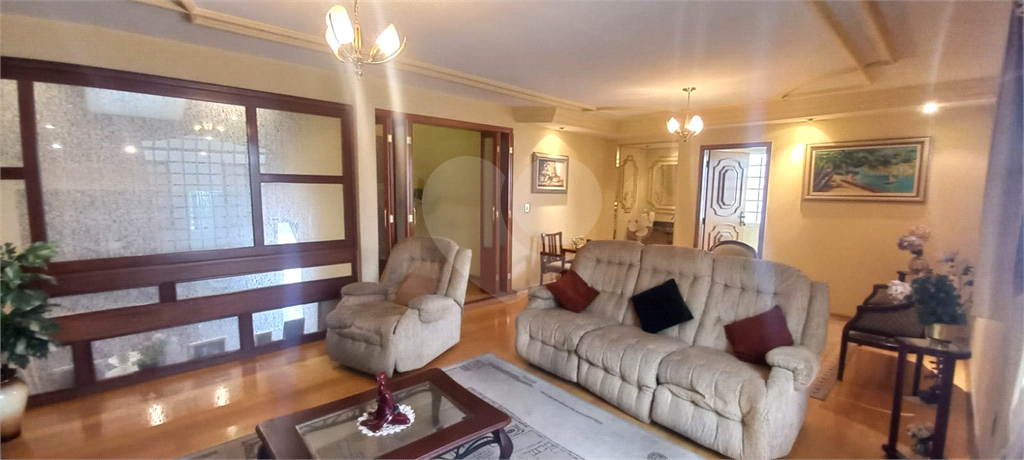 Casa à venda com 4 quartos, 355m² - Foto 1