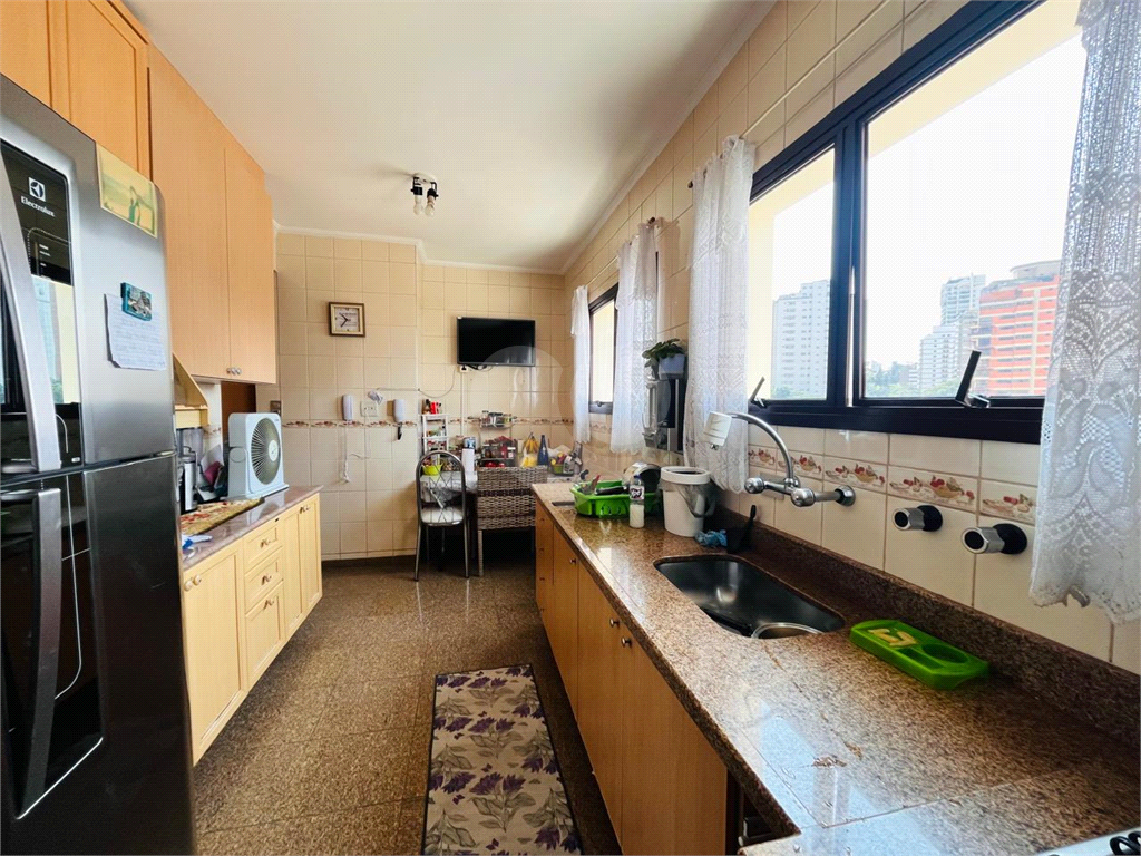 APARTAMENTO em SANTANA