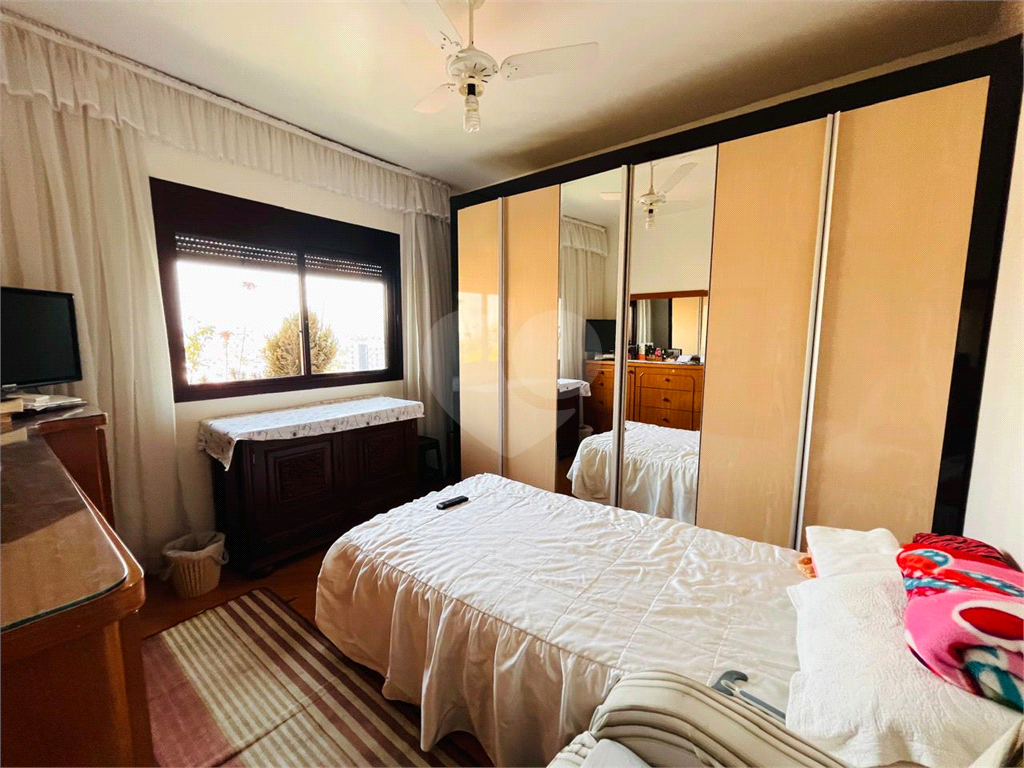 APARTAMENTO em SANTANA