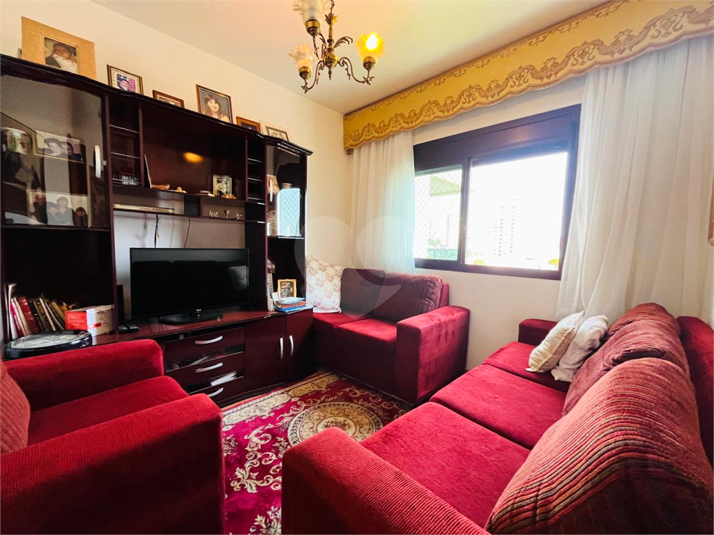 APARTAMENTO em SANTANA
