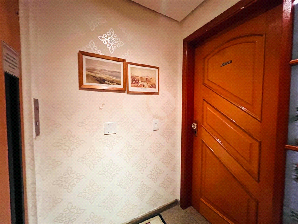 APARTAMENTO em SANTANA