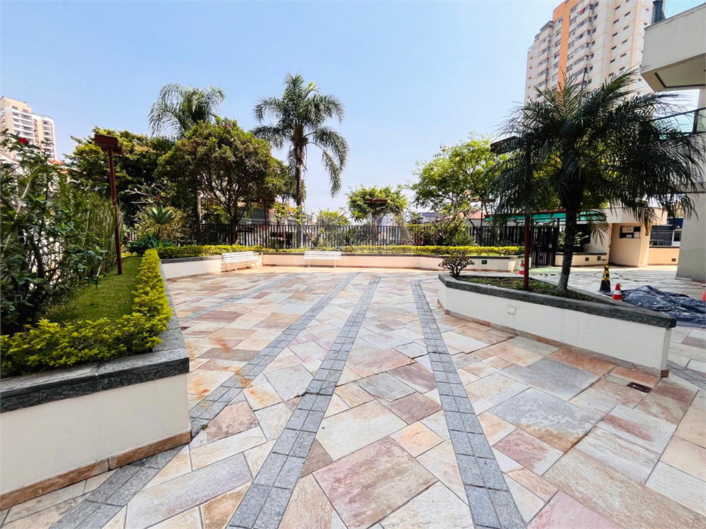 APARTAMENTO em SANTANA