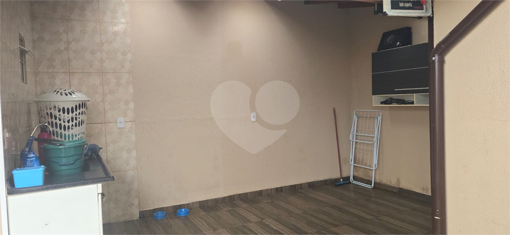 Casa à venda com 2 quartos, 46m² - Foto 13