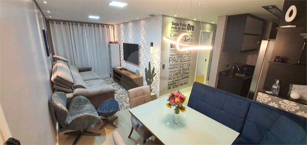 APARTAMENTO em TATUAPÉ