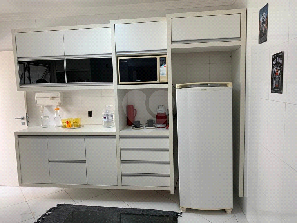 Apartamento à venda com 2 quartos, 72m² - Foto 22