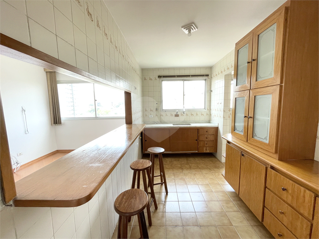 APARTAMENTO em SANTANA