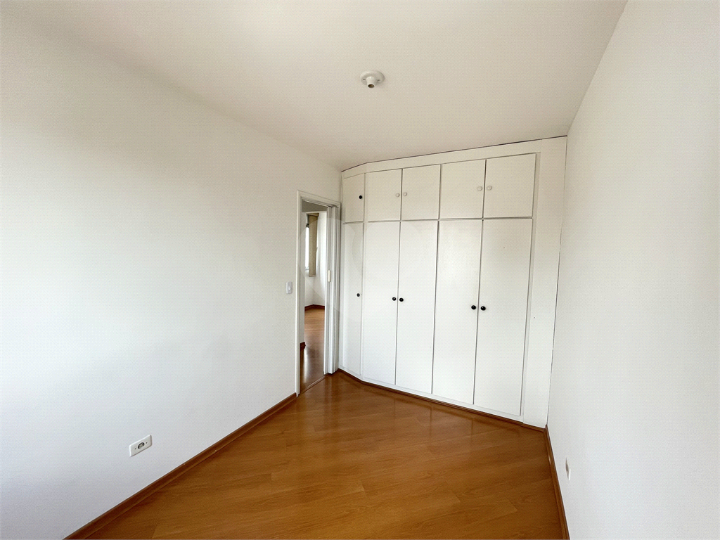 APARTAMENTO em SANTANA