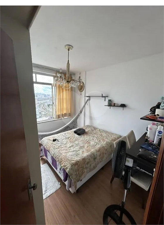 APARTAMENTO em CENTRO