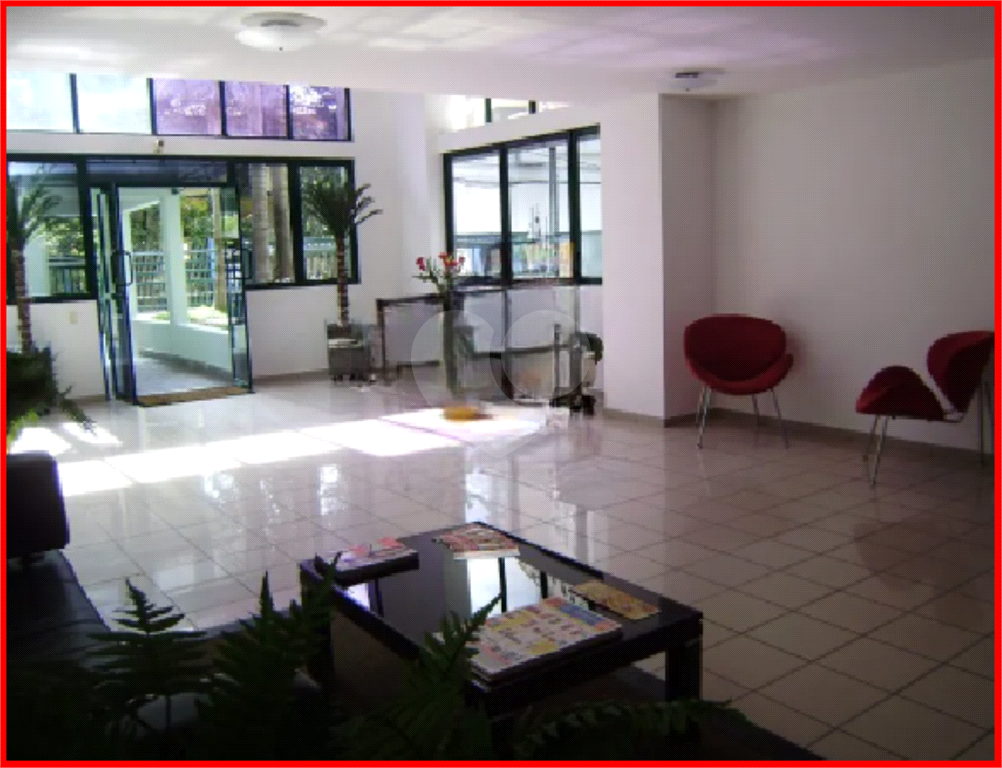 APARTAMENTO em SANTA CECÍLIA