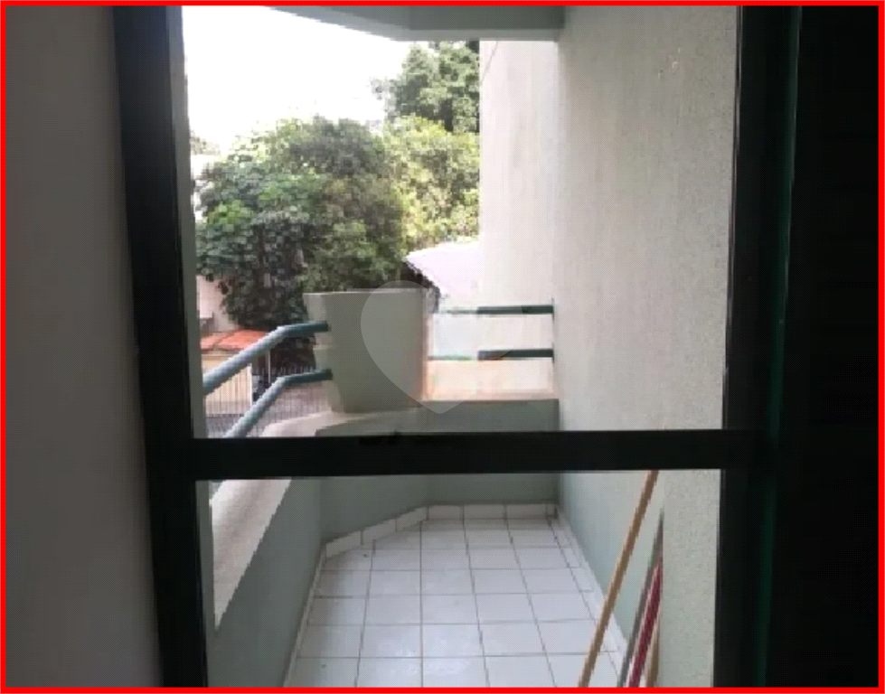 APARTAMENTO em SANTA CECÍLIA