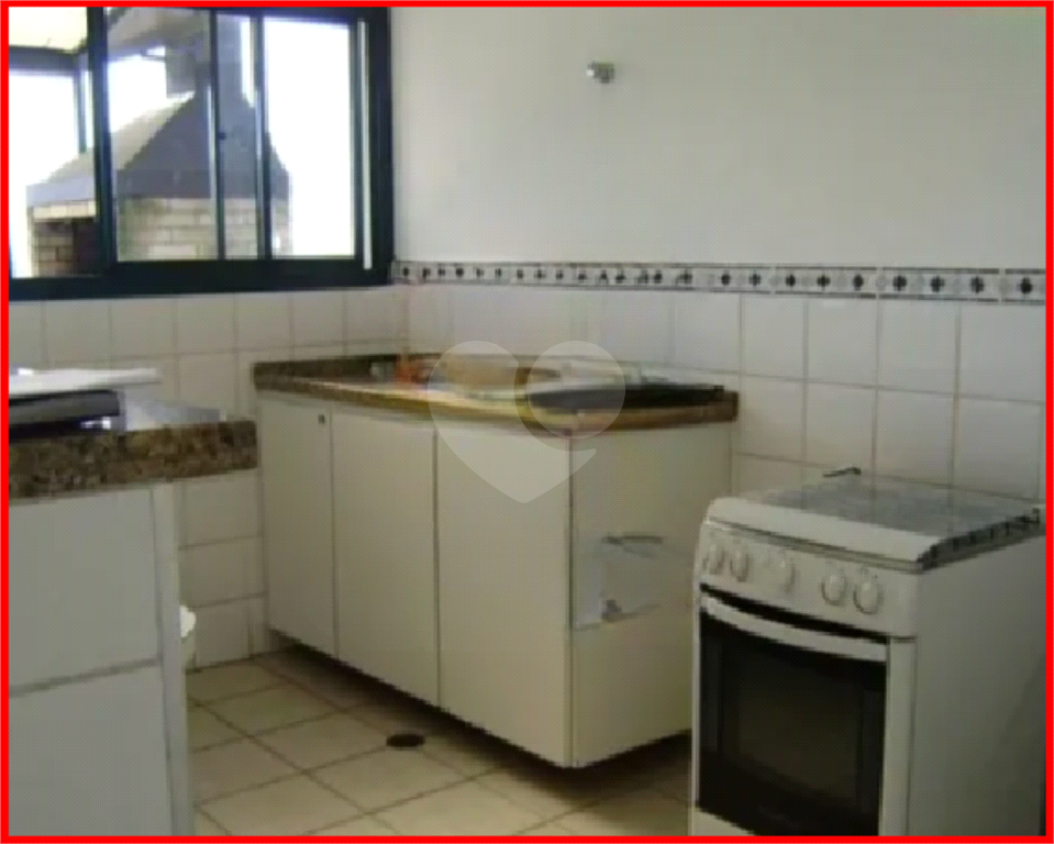 APARTAMENTO em SANTA CECÍLIA