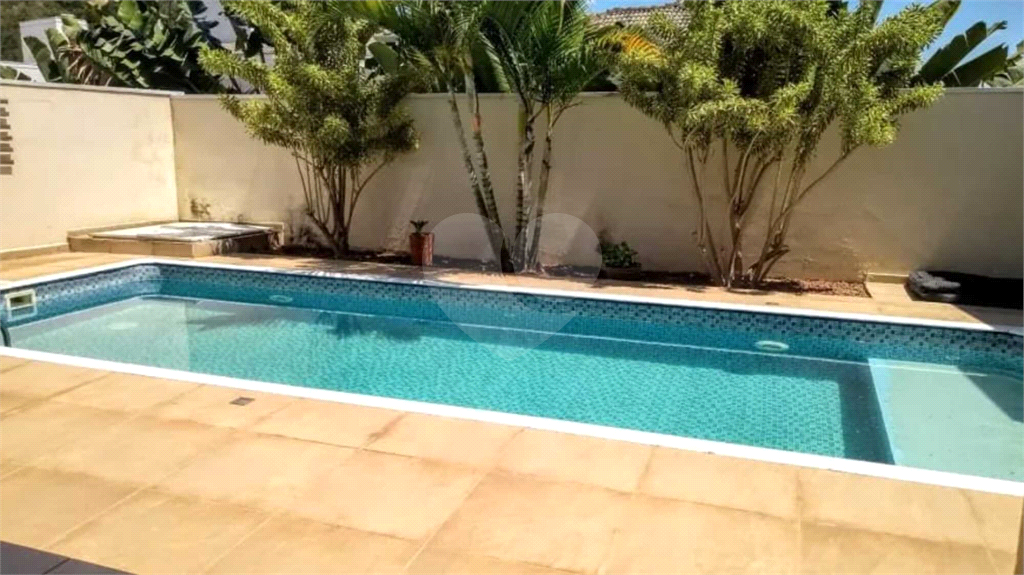 Casa de Condomínio à venda com 4 quartos, 324m² - Foto 3