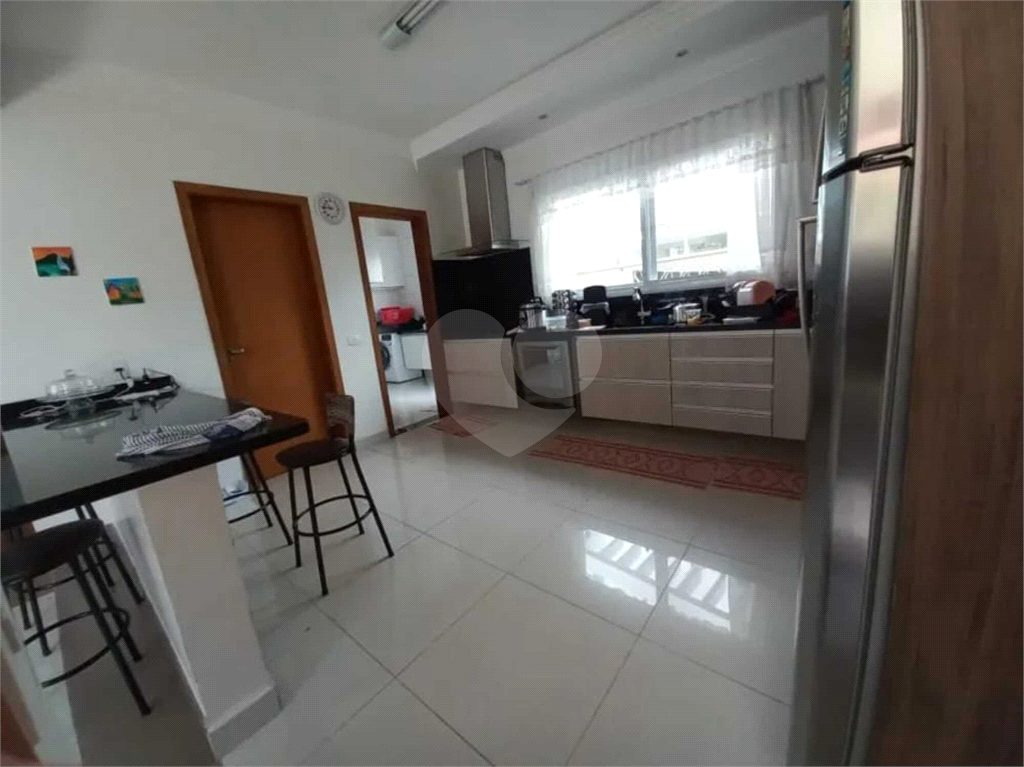 Casa de Condomínio à venda com 4 quartos, 324m² - Foto 5