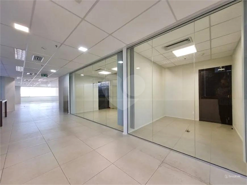 Conjunto Comercial à venda ou locação com m²  banheiros  vagas na Avenida Paulista