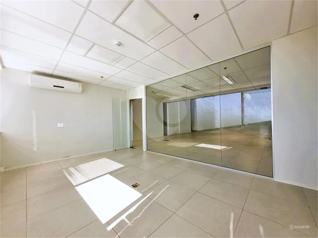 Conjunto Comercial à venda ou locação com m²  banheiros  vagas na Avenida Paulista