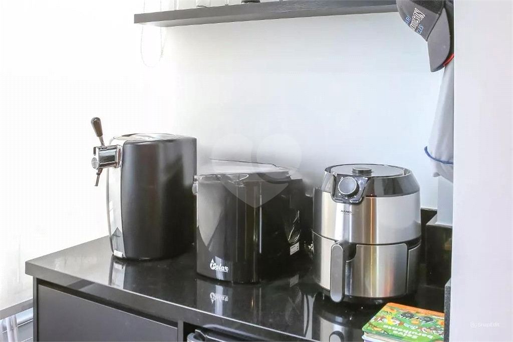 Apartamento 2 dormitorios, sendo 1 suite, 2 banheiros e 1 vaga de garagem 