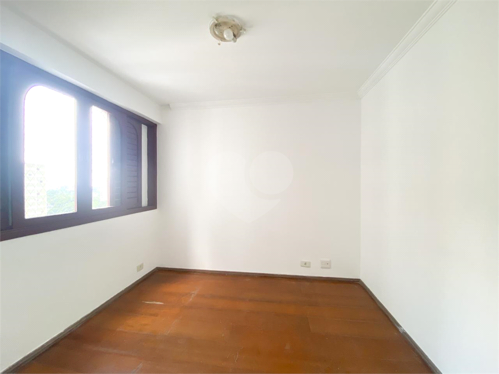 Apartamento na Avenida Braz Leme com 3 dormitórios e 1 vaga de garagem