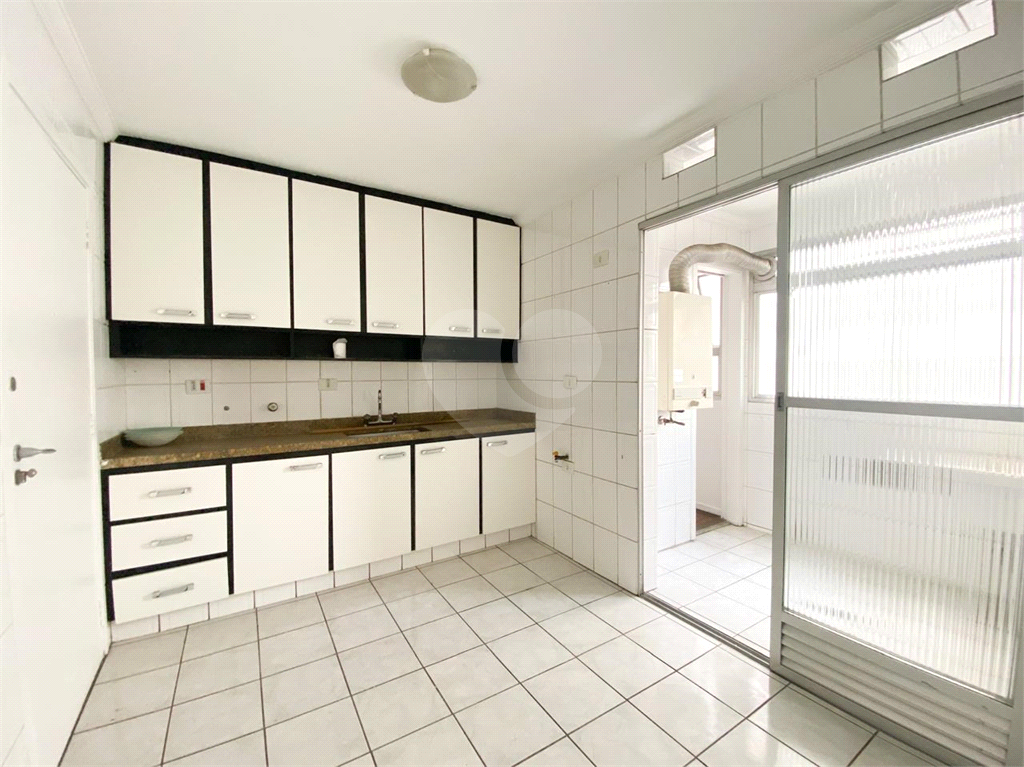 Apartamento na Avenida Braz Leme com 3 dormitórios e 1 vaga de garagem