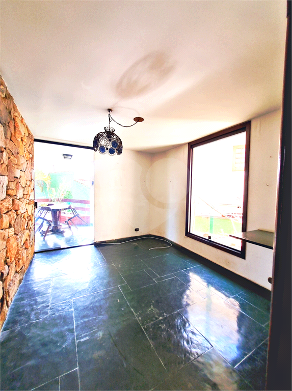 VENDA Barro Branco | Jardim França – Casa Alto Padrão em Rua Privativa | 520m² | Quintal | Arquitetura Atemporal