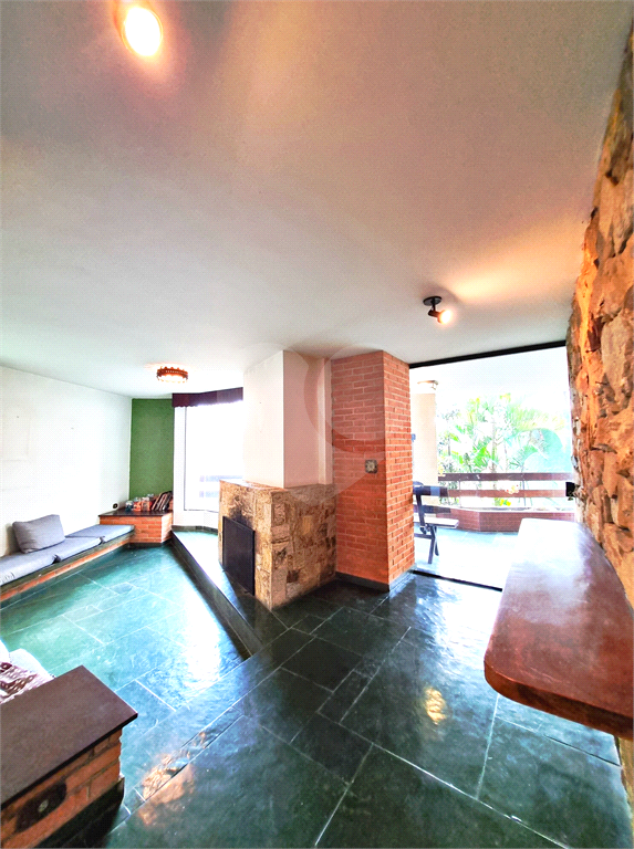 VENDA Barro Branco | Jardim França – Casa Alto Padrão em Rua Privativa | 520m² | Quintal | Arquitetura Atemporal