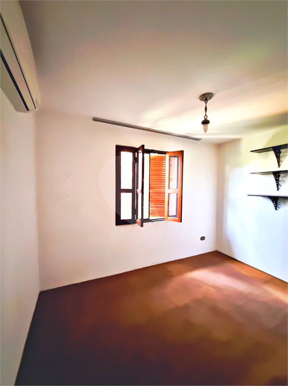 VENDA Barro Branco | Jardim França – Casa Alto Padrão em Rua Privativa | 520m² | Quintal | Arquitetura Atemporal