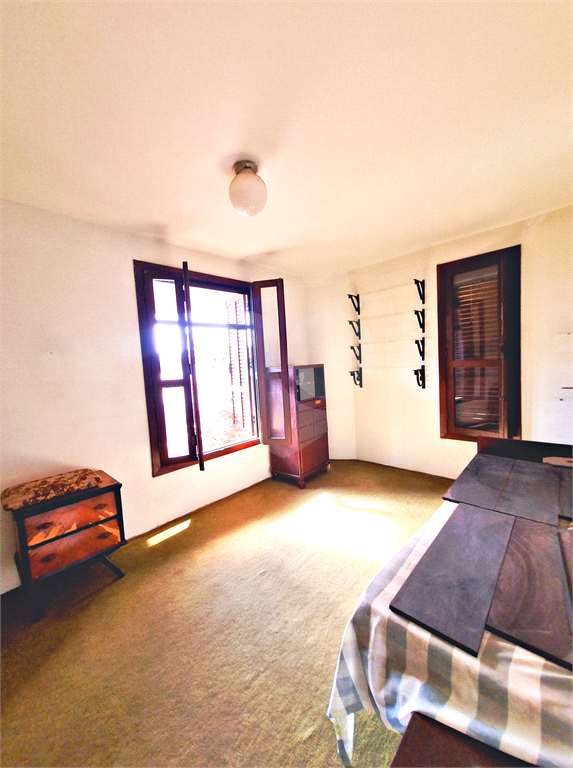 VENDA Barro Branco | Jardim França – Casa Alto Padrão em Rua Privativa | 520m² | Quintal | Arquitetura Atemporal