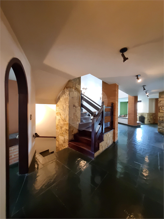 VENDA Barro Branco | Jardim França – Casa Alto Padrão em Rua Privativa | 520m² | Quintal | Arquitetura Atemporal