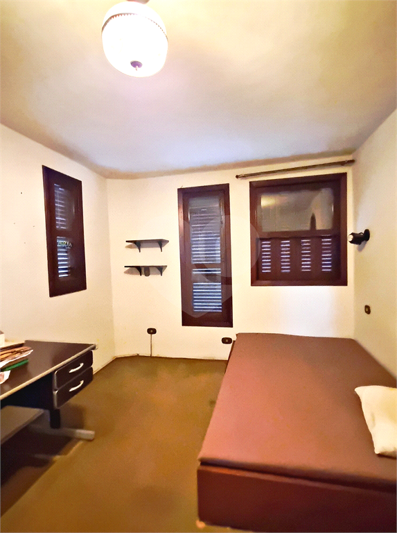 VENDA Barro Branco | Jardim França – Casa Alto Padrão em Rua Privativa | 520m² | Quintal | Arquitetura Atemporal