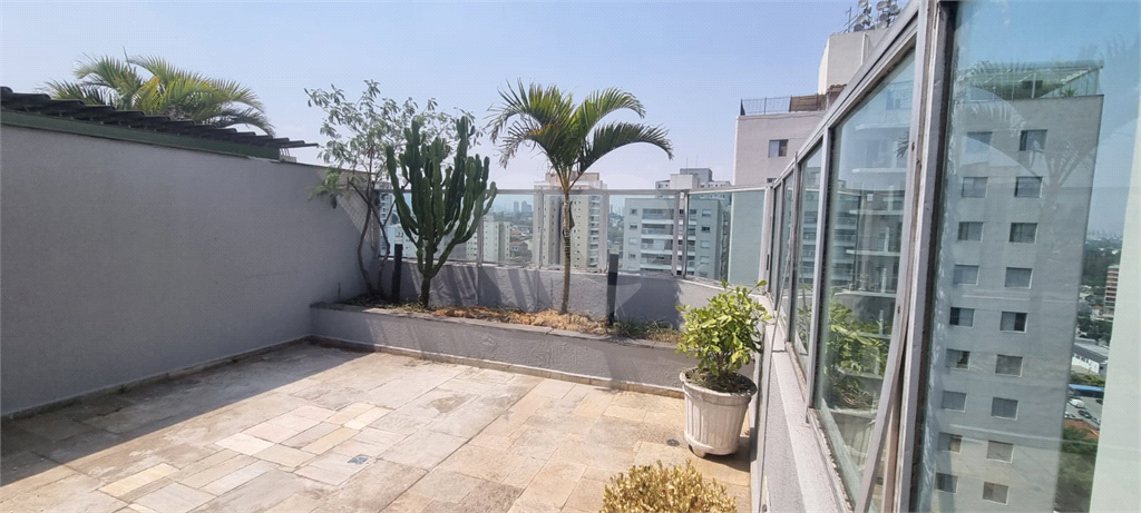 Cobertura com 80m2 na Casa Verde 