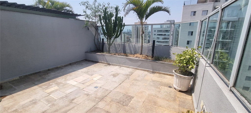 Cobertura com 80m2 na Casa Verde 
