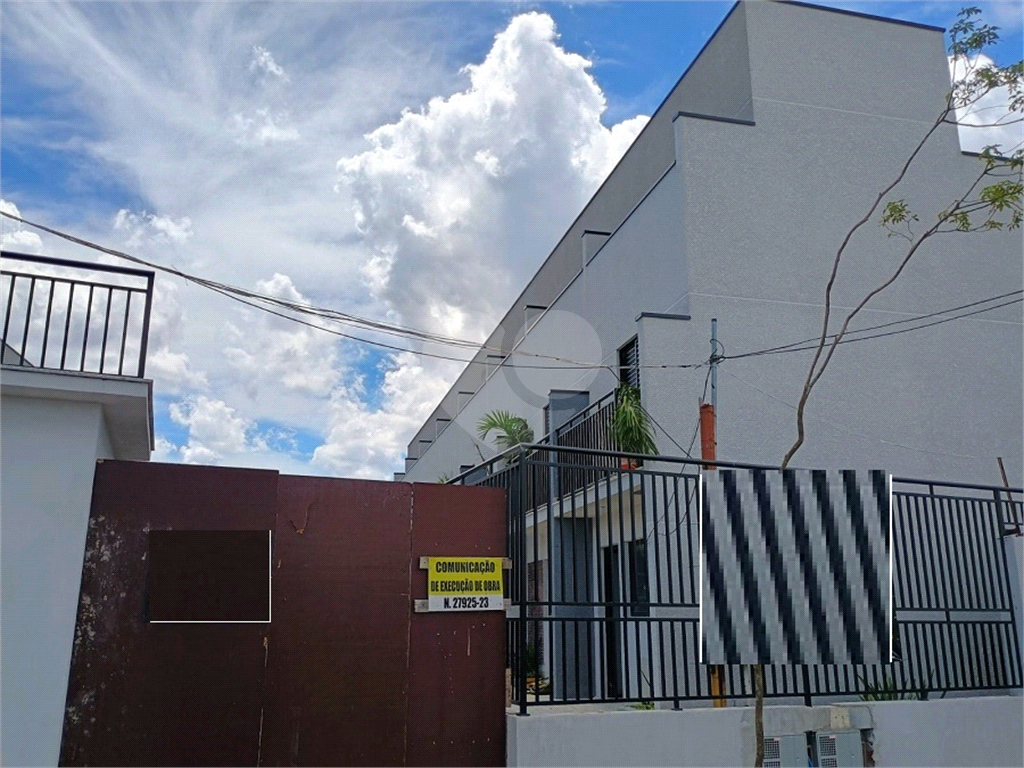 Sobrado em condomínio fechado no Lauzane