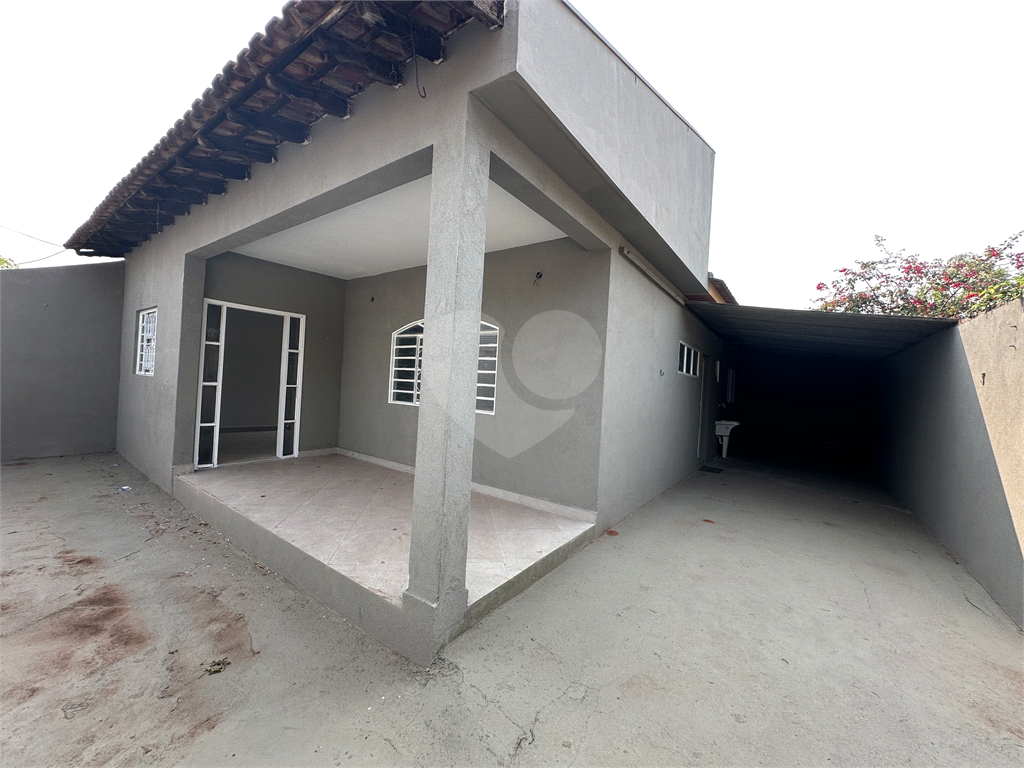 Casa à venda com 3 quartos, 113m² - Foto 2