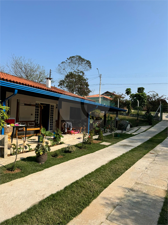 Chácara à venda com 2 quartos, 140m² - Foto 1